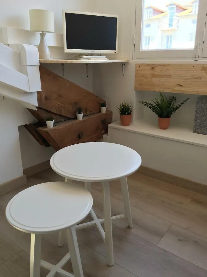 Studio Centre Ville Cannes 200 Metres Des Plages Du Midi